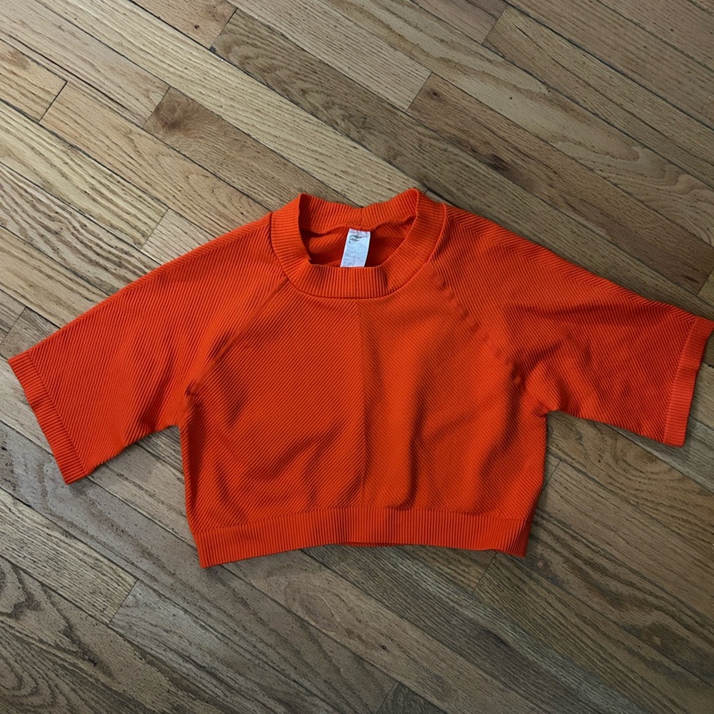 Fabletics Red Fitted Short Sleeve Crop Top Size XL High Neckline